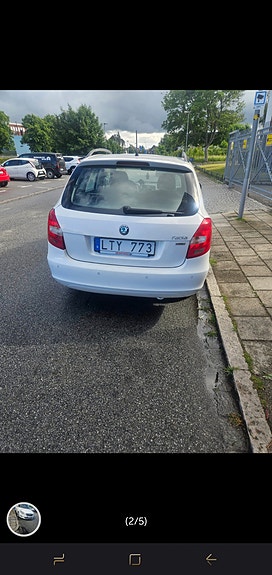 Skoda Fabia 2 of 5