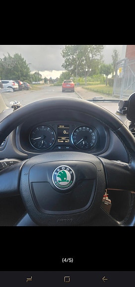 Skoda Fabia 4 of 5