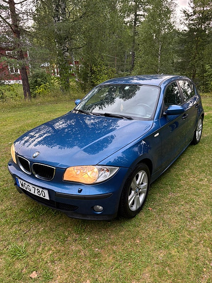 BMW 116i 2 of 6