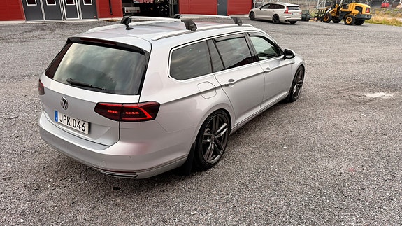 Volkswagen Passat 5 of 8