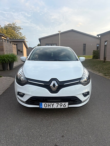 Renault Clio 2 of 21