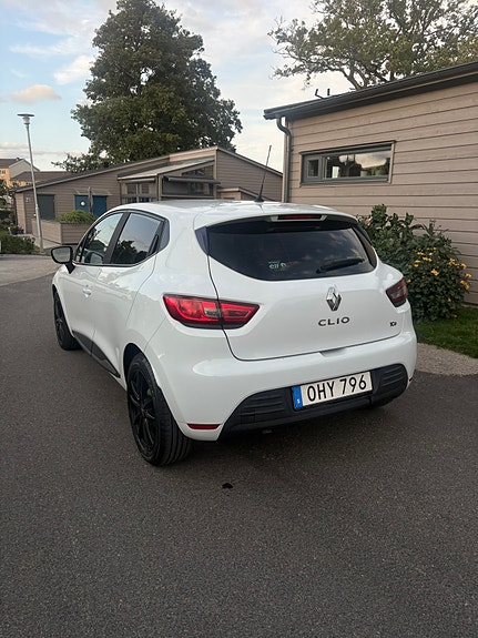 Renault Clio 6 of 21