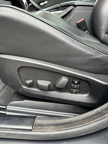 BMW 550i 7 of 9