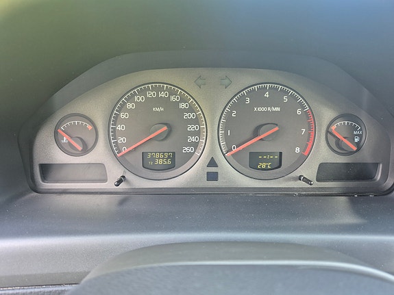 Volvo V70 22 of 26