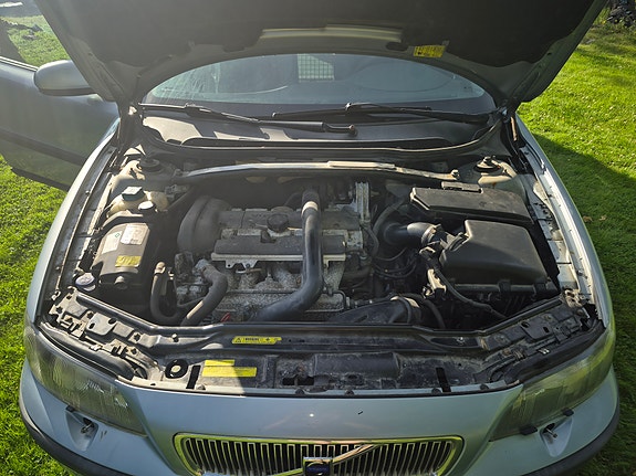 Volvo V70 17 of 26