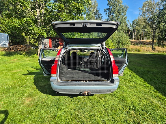 Volvo V70 14 of 26