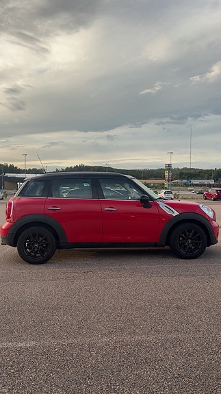 MINI Countryman Cooper D 4 of 10