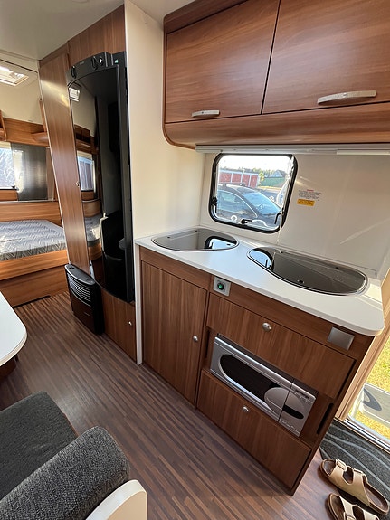 Adria Altea 542 pk 7 of 9