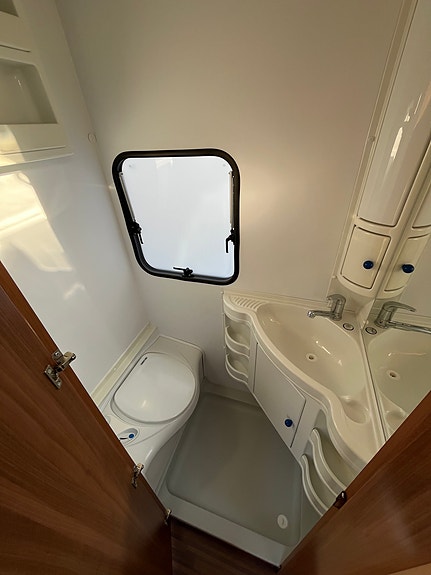 Adria Altea 542 pk 9 of 9