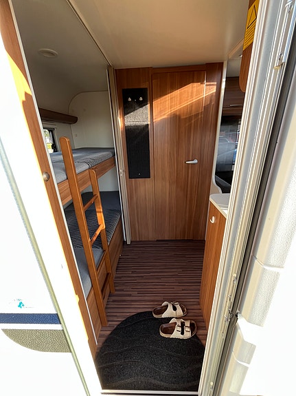 Adria Altea 542 pk 5 of 9
