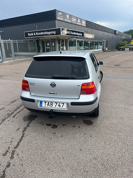 Volkswagen Golf IV 4 of 7