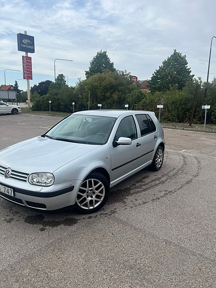 Volkswagen Golf IV 2 of 7