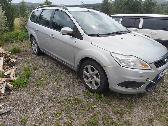 Ford Focus 3 of 5