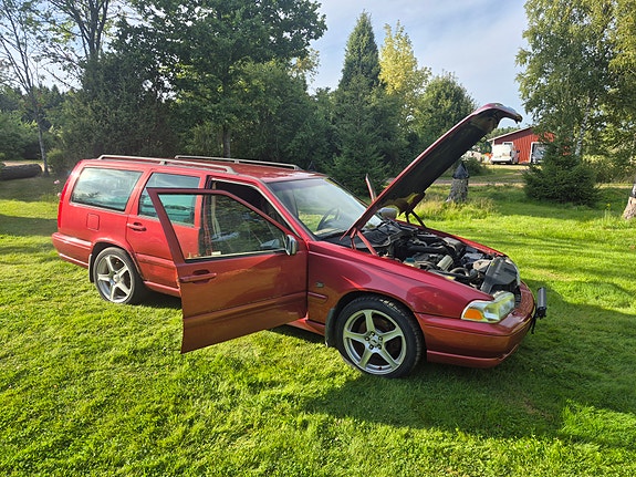 Volvo V70 17 of 19
