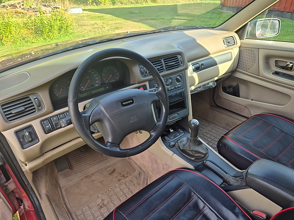 Volvo V70 14 of 19