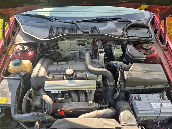 Volvo V70 15 of 19