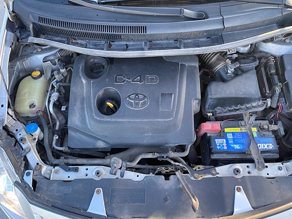 Toyota Auris 8 of 8