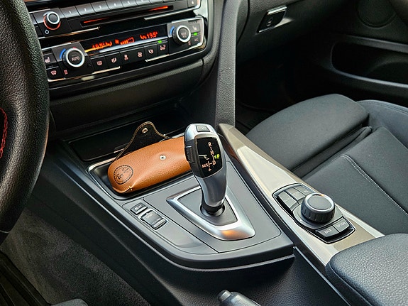 BMW 418d 9 of 13