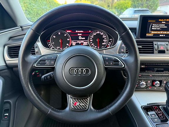 Audi A6 11 of 16