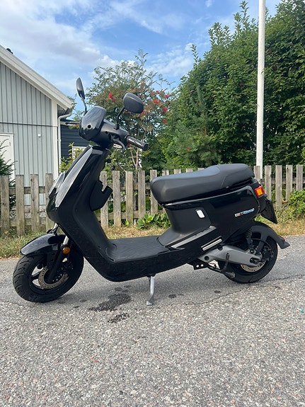 NIU M+ Sport 3 of 15