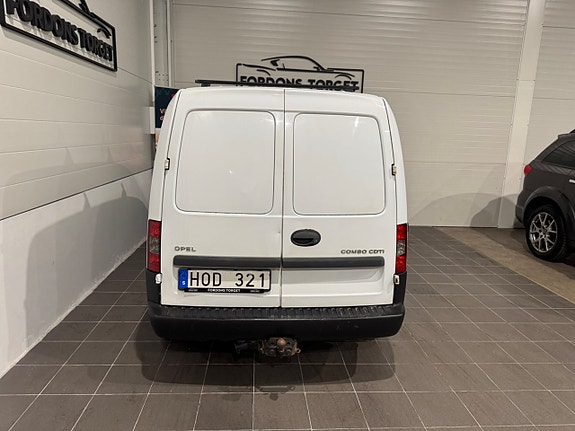 Opel Combo 8 of 16
