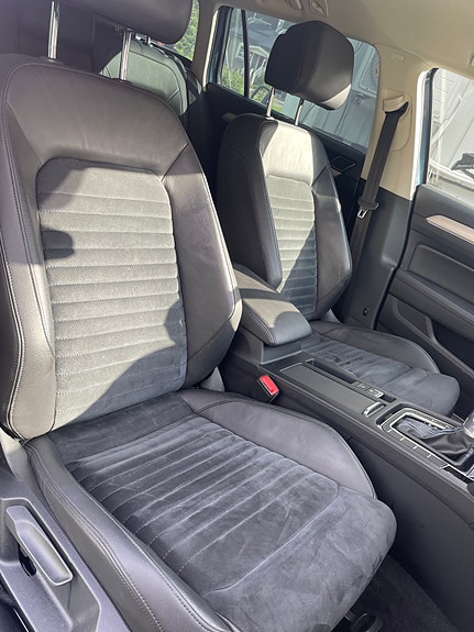 Volkswagen Passat 8 of 10