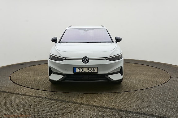 Volkswagen ID.7 2 of 14