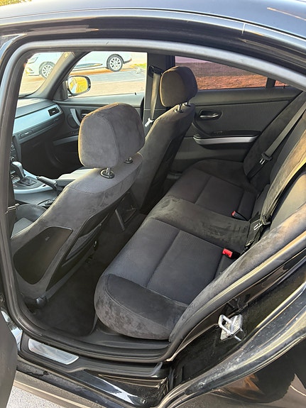 BMW 330d 7 of 7