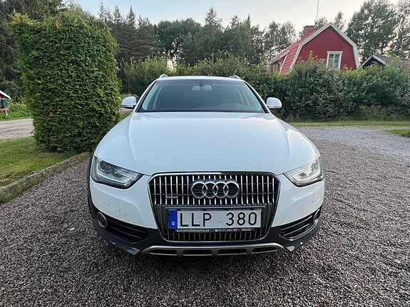 Audi A4 allroad 4 of 4