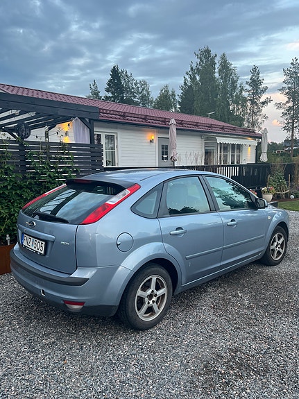 Ford Focus 3 of 7