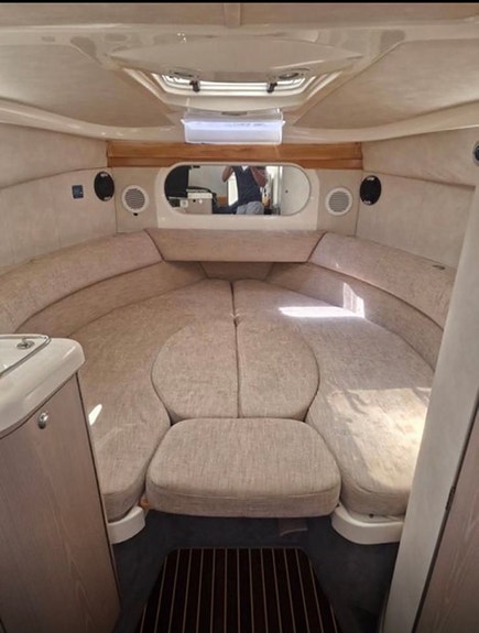 Sealine 270 – KAD 42 Diesel 7 of 9