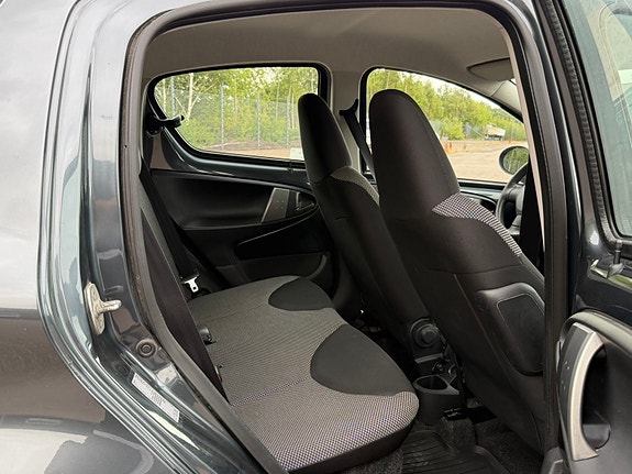 Toyota Aygo 9 of 9