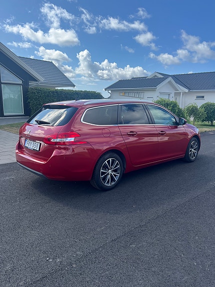 Peugeot 308 SW 3 of 10