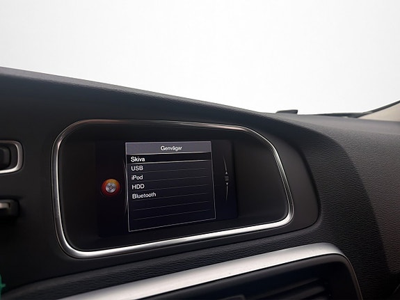 Volvo V40 19 of 22
