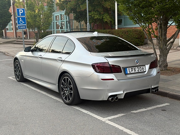 BMW 520d 4 of 7