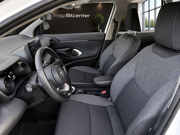 Toyota Yaris Cross 12 of 26