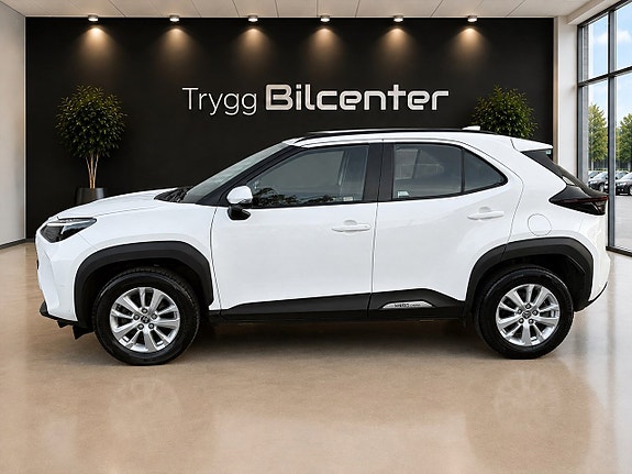 Toyota Yaris Cross 2 of 26