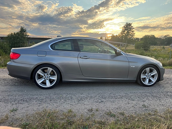 BMW 335i 5 of 12