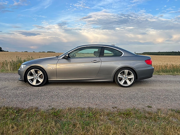 BMW 335i 4 of 12