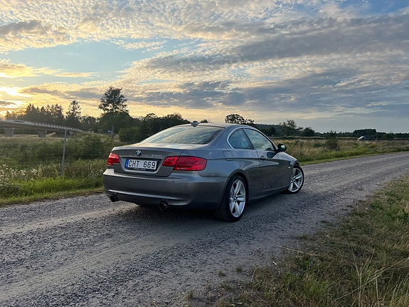 BMW 335i 6 of 12