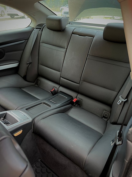BMW 335i 11 of 12