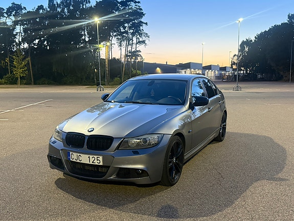 BMW 325d 2 of 9