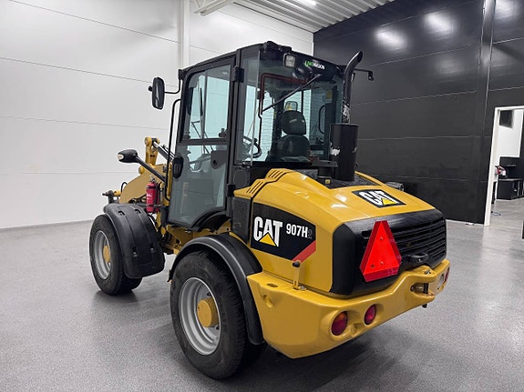Cat 907H2 med redskap 4 of 6
