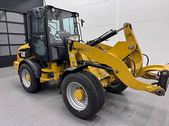 Cat 907H2 med redskap 3 of 6