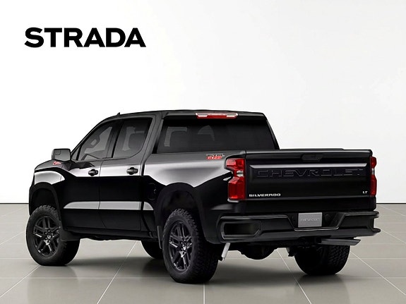 Chevrolet Silverado 1500 2 of 5