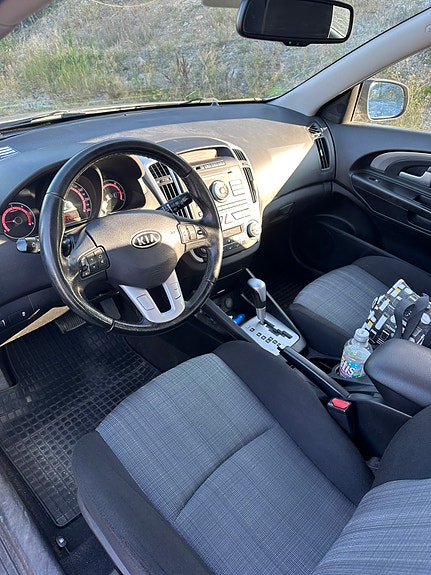 Kia Ceed 8 of 9