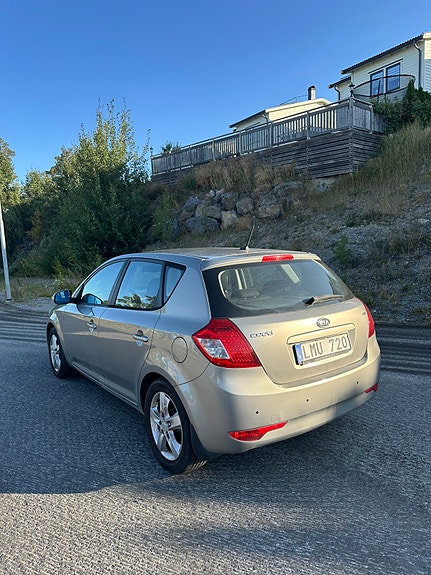 Kia Ceed 6 of 9