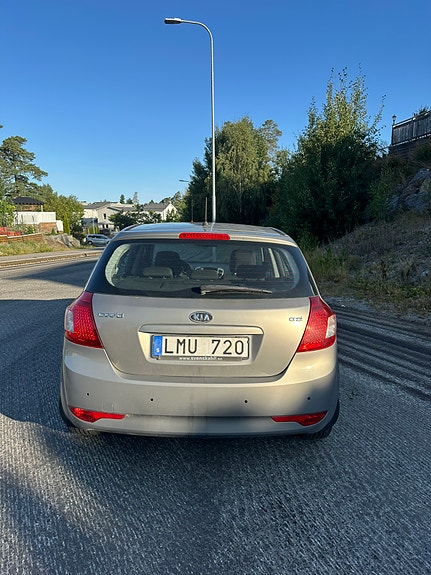 Kia Ceed 7 of 9