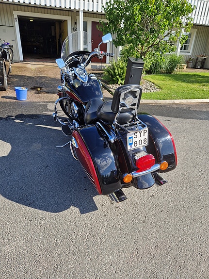 Kawasaki Vulcan 1500 Classic 2 of 4