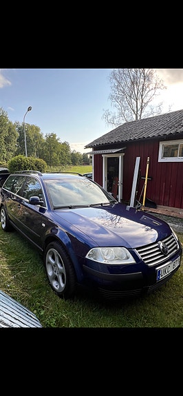 Volkswagen Passat 3 of 13